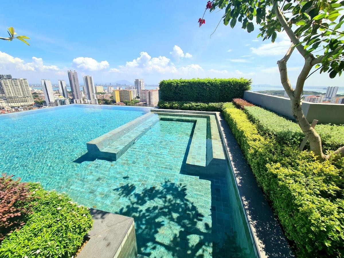 Beacon Executive Premium Suite George Town Exterior foto