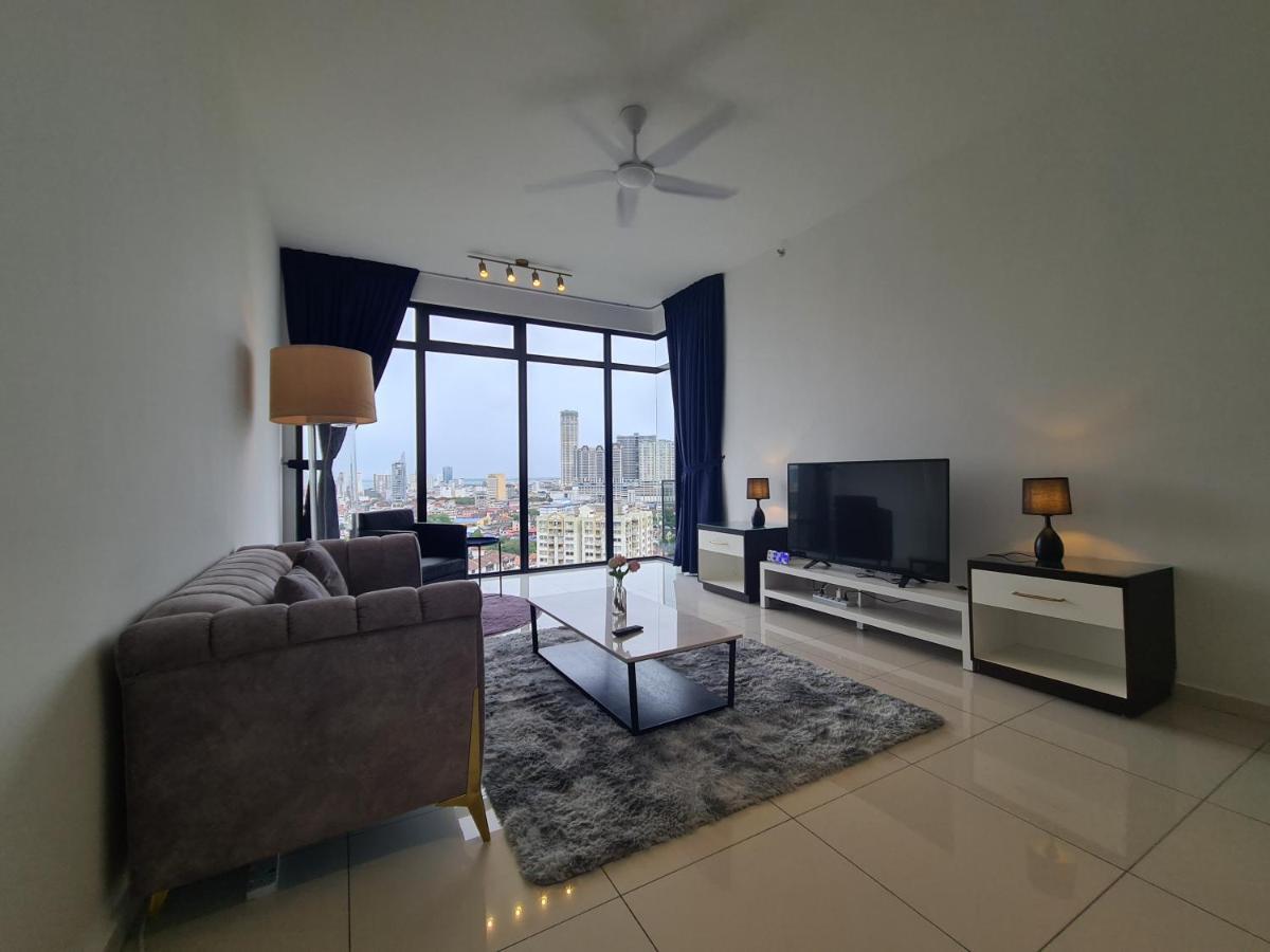 Beacon Executive Premium Suite George Town Exterior foto