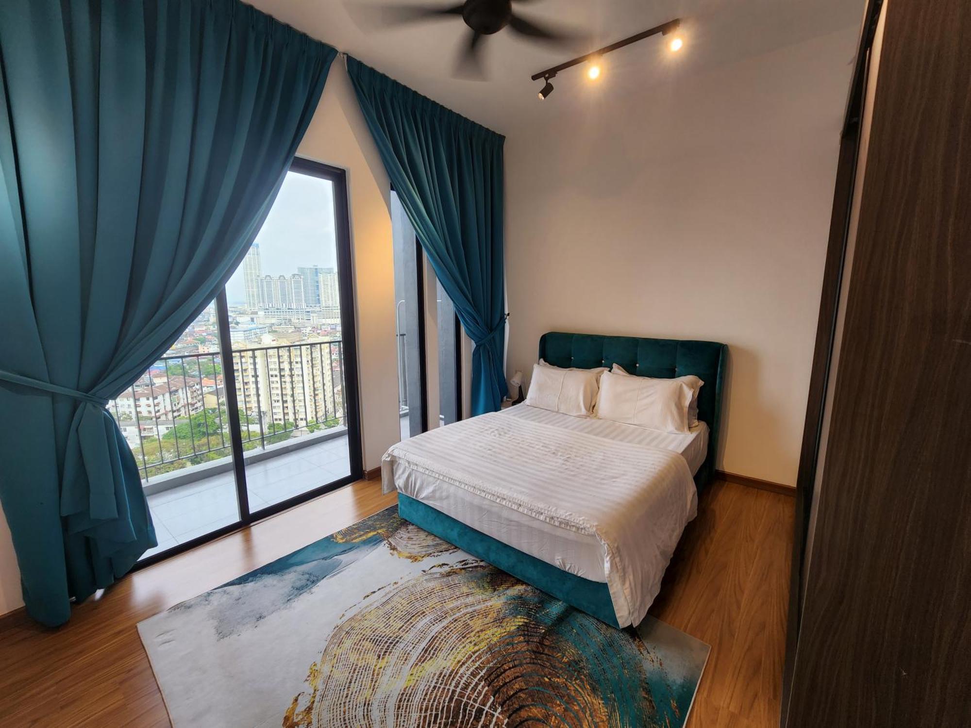 Beacon Executive Premium Suite George Town Exterior foto